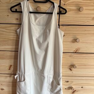 Arc’teryx contents dress